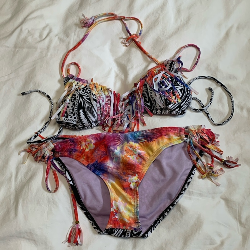 Fun medium size Raisins bikini